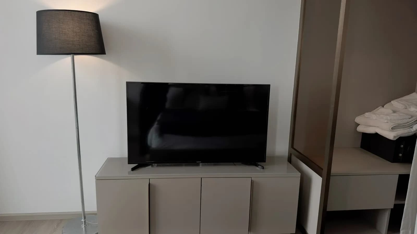 Edge Central Pattaya — 1 ห้องนอน — 17